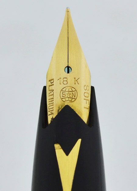 Platinum P-300 Fountain Pen - 1970s, Black w Gold Trim, 18k Soft
